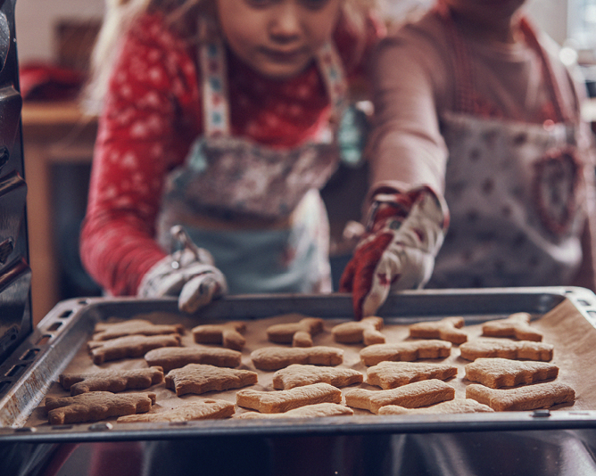 Weihnachtsstress? Mit den richtigen Tipps & Nährstoffen entspannt durch die Feiertage!